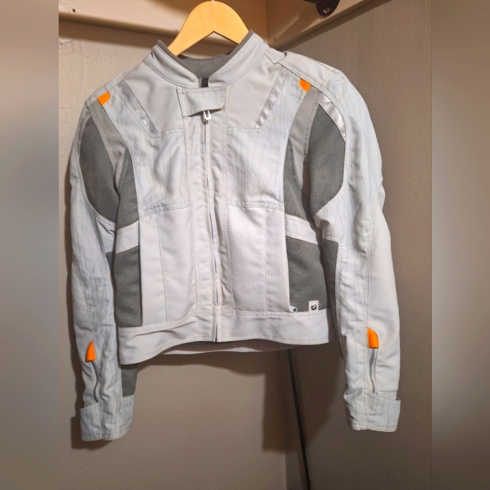 BMW Women's Airflow 4 motorcycle jacket (Size 12 runs VERY small, really an 8)